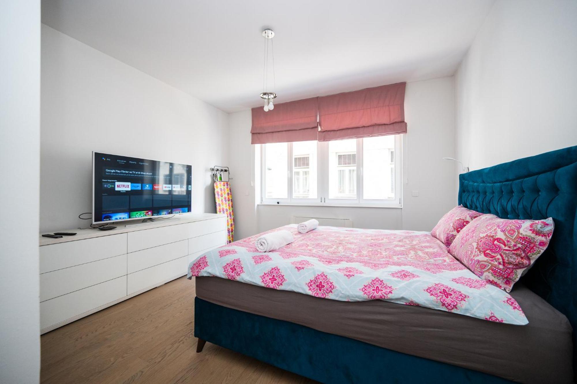 Modern Stay In The City Center Сараево Екстериор снимка