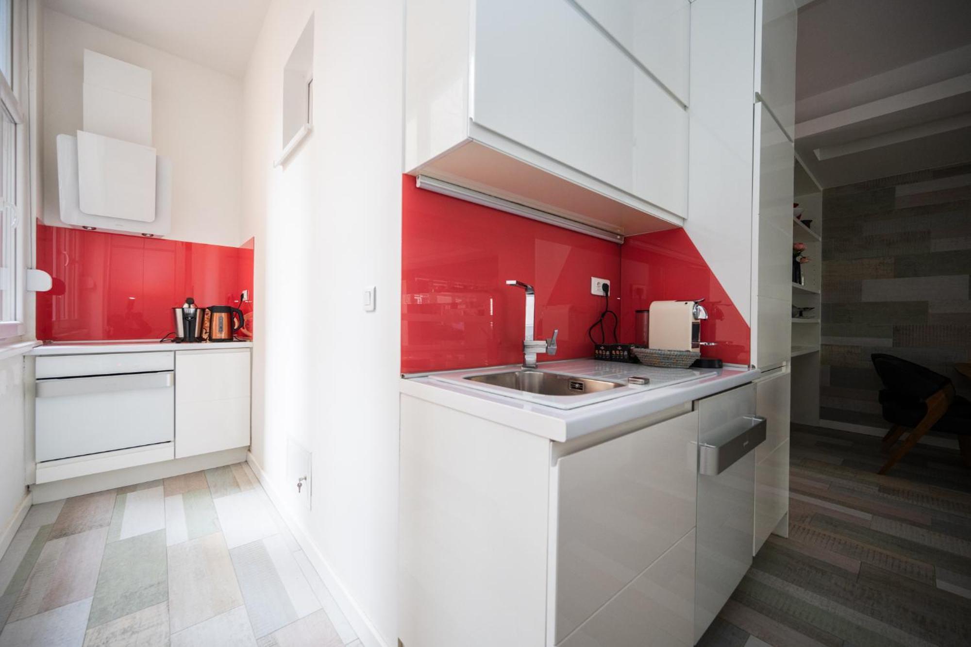 Modern Stay In The City Center Сараево Екстериор снимка